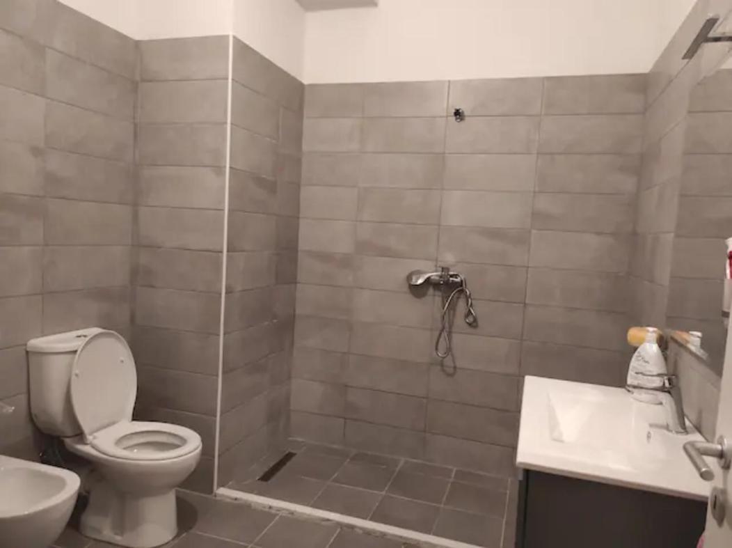 Modern Apartment In 티라나 외부 사진